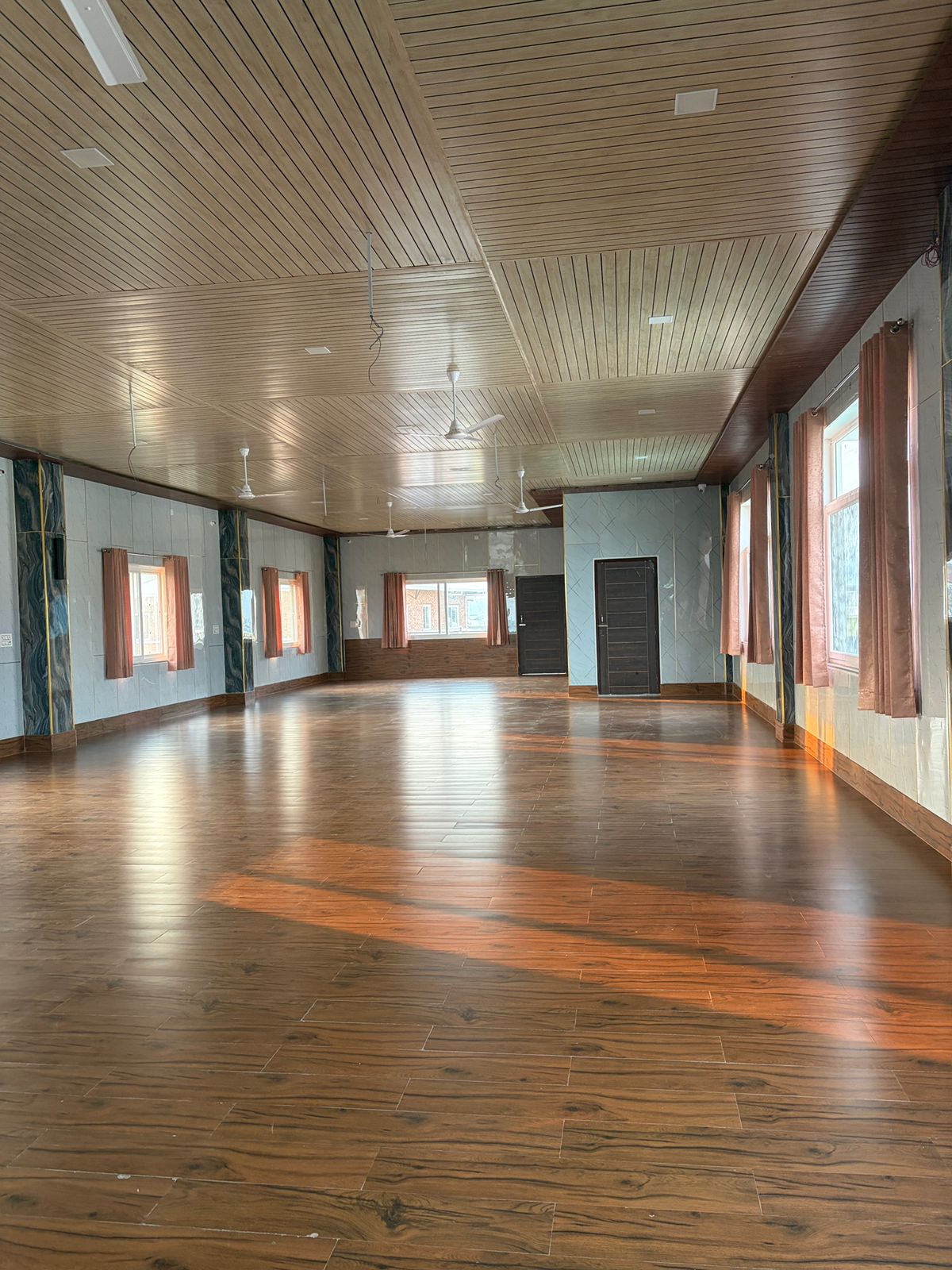 Yoga teacher training at IYA