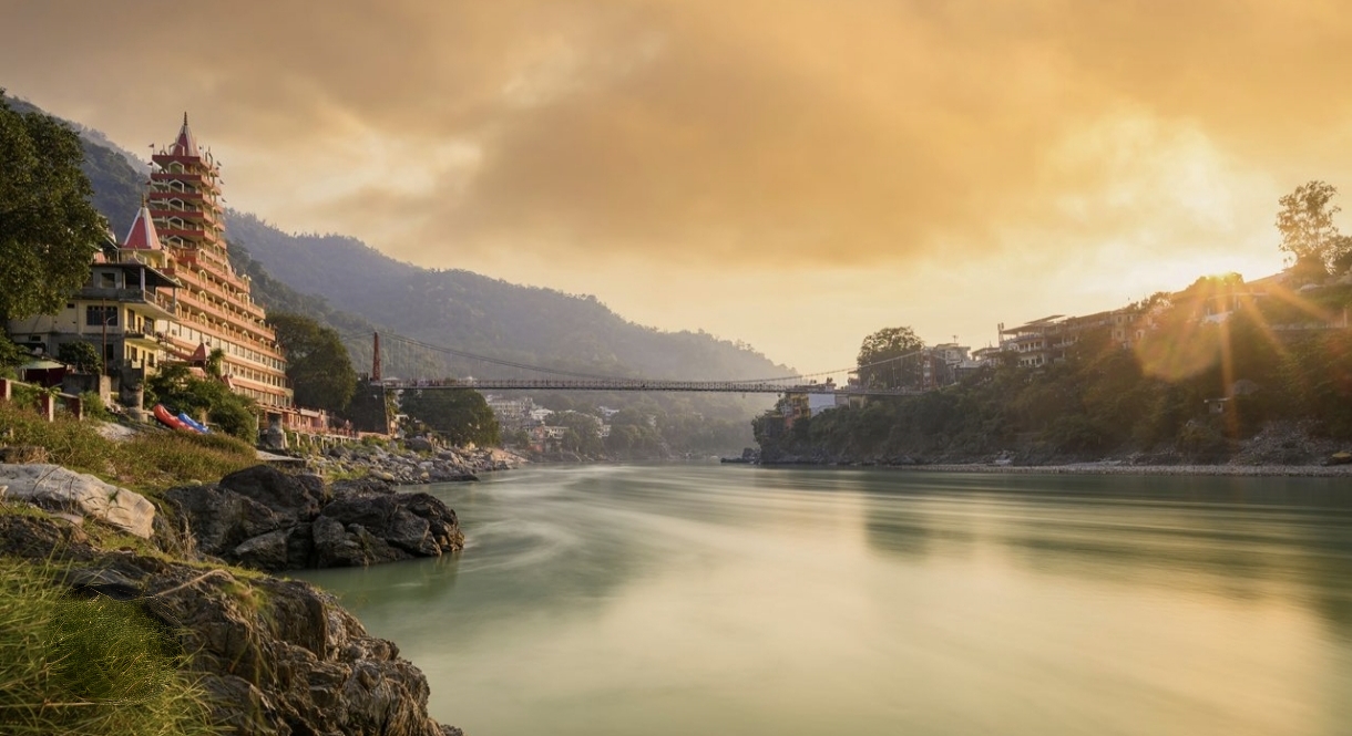 Yoga practice in Rishikesh with Himalayan backdrop